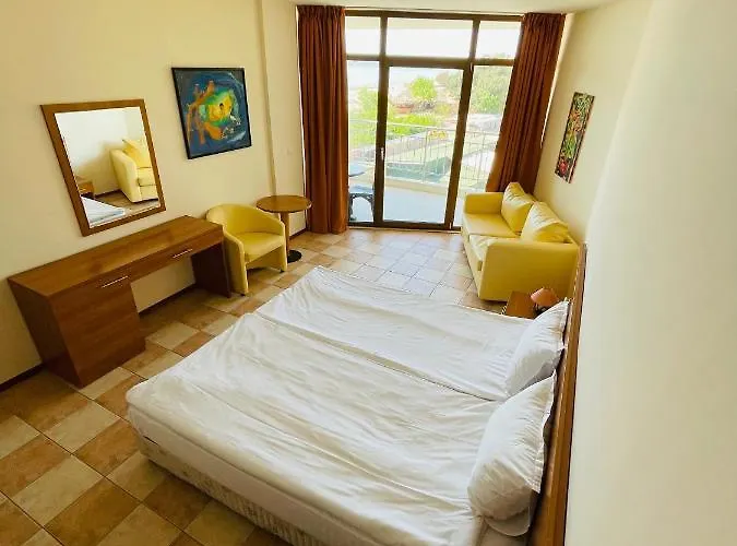 Kaya * Slantchev Briag