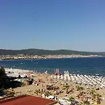 Kaya Σάνι Μπιτς