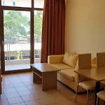 Kaya Apartment *